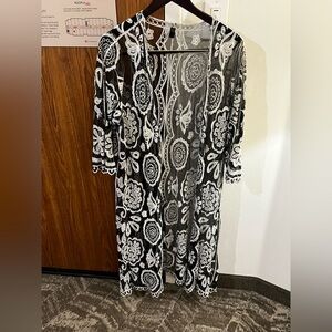 Classic 3/4-Sleeve Open-Front Embroidered Black and White Sheer Lace Kimono